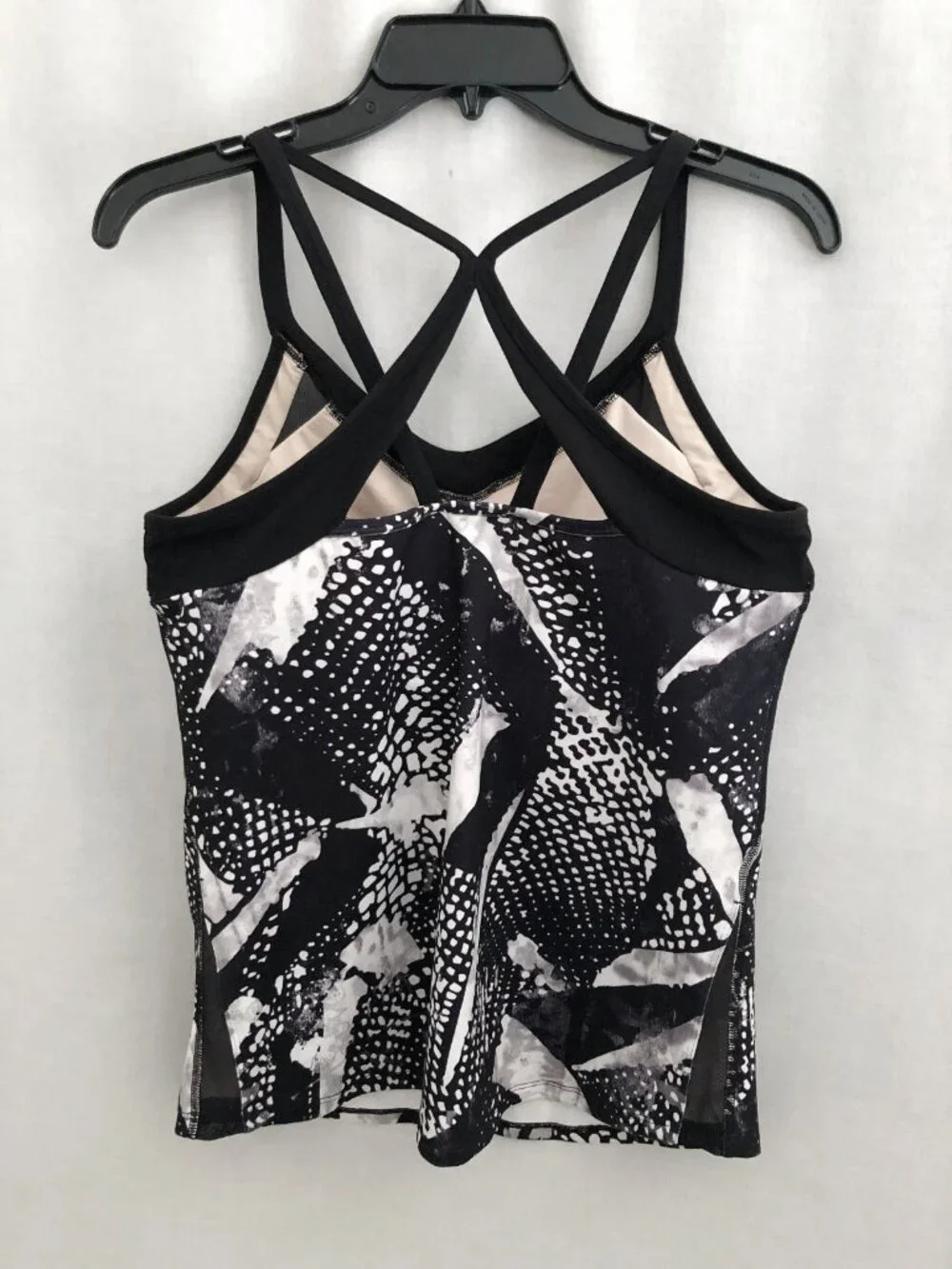 Lululemon Free Flowing Tank Top Shelf Bra Static Mist Size 12